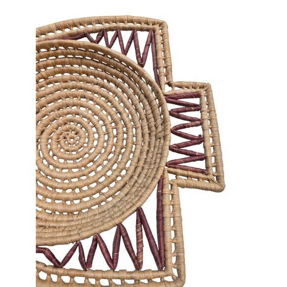 Handwoven Natural Straw Wall Basket Arrowhead Angel Fish - Picture 4 of 8